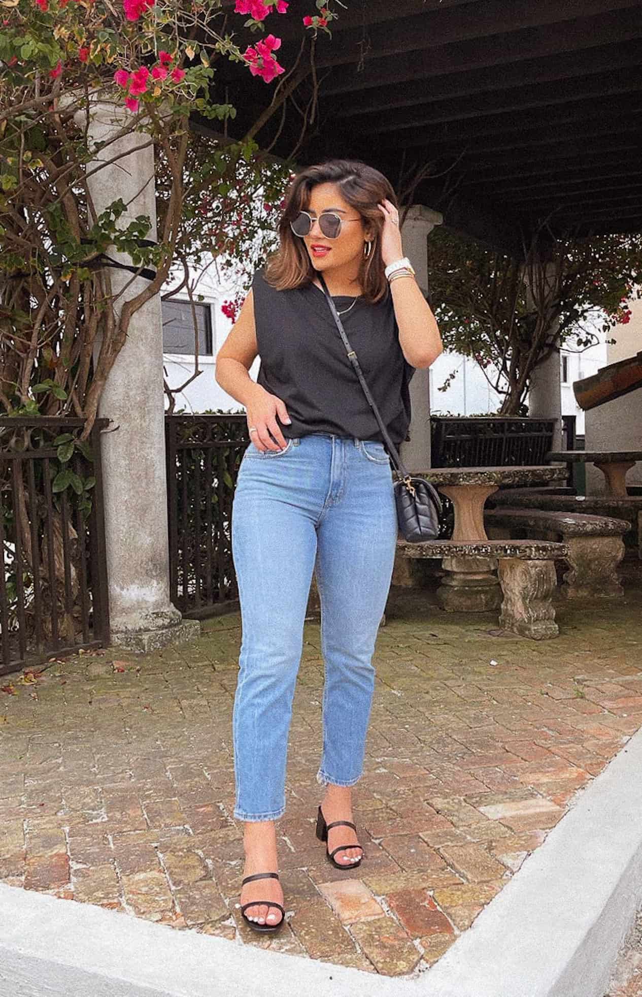 Best Jeans For An Hourglass Figure Chic Outfit Ideas 2023 2996