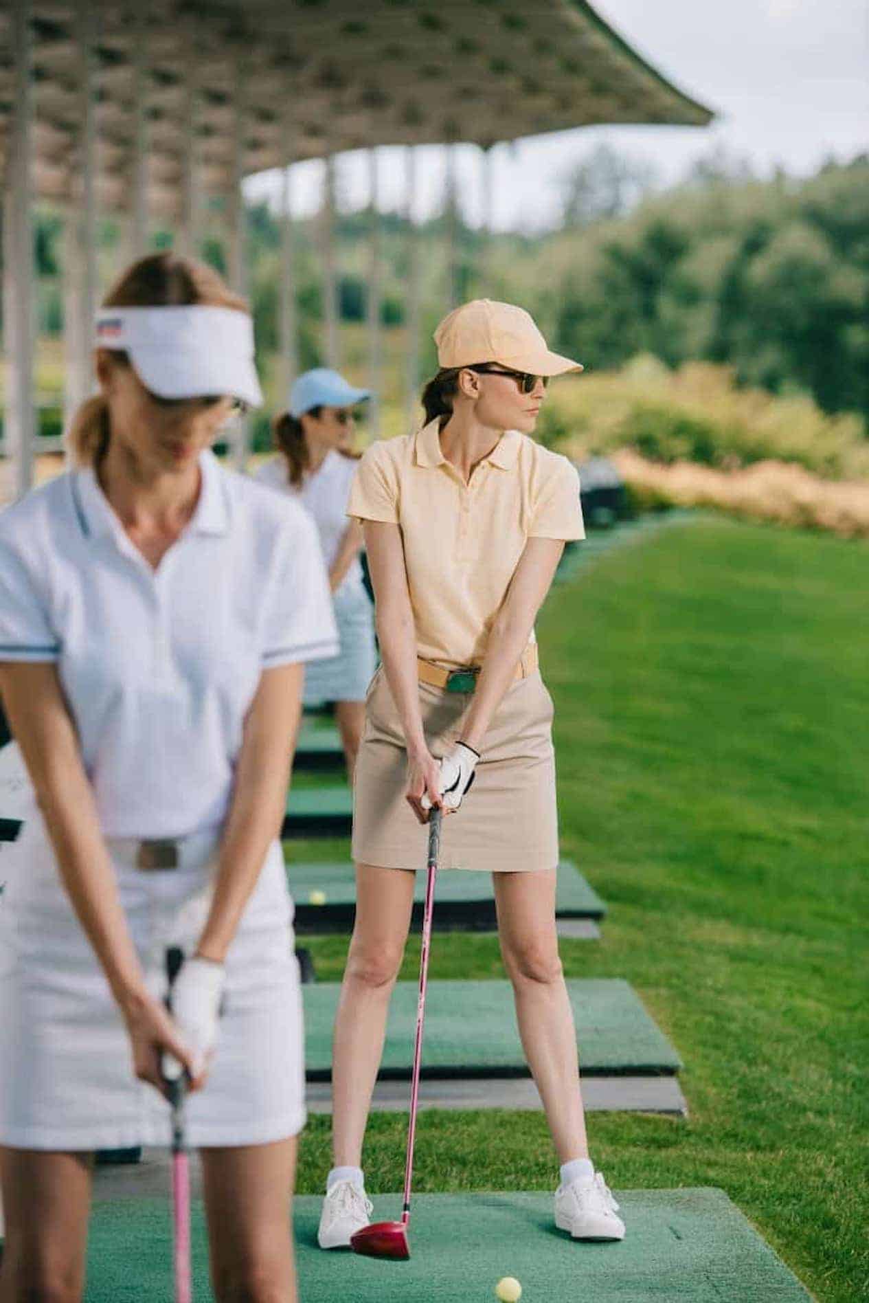 What is country club attire | Dresses Images 2022