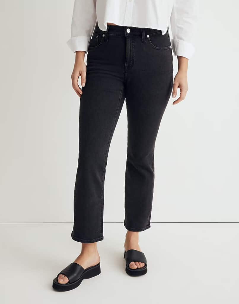 Best Jeans For Pear Shape Babes That Are So Flattering for 2023!