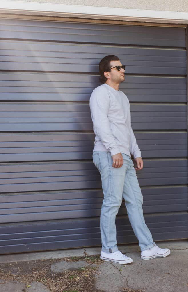 13 Modern And Stylish Outfits With Light Blue Jeans For Men 2024 