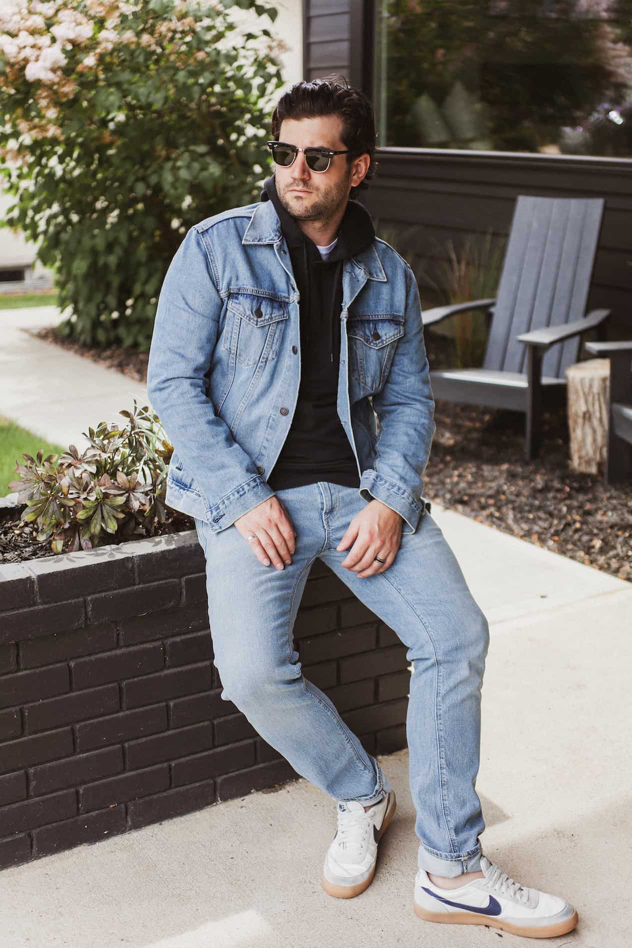 10+ Perfect Outfits With Light Blue Jeans For Men - modern, classic, casual