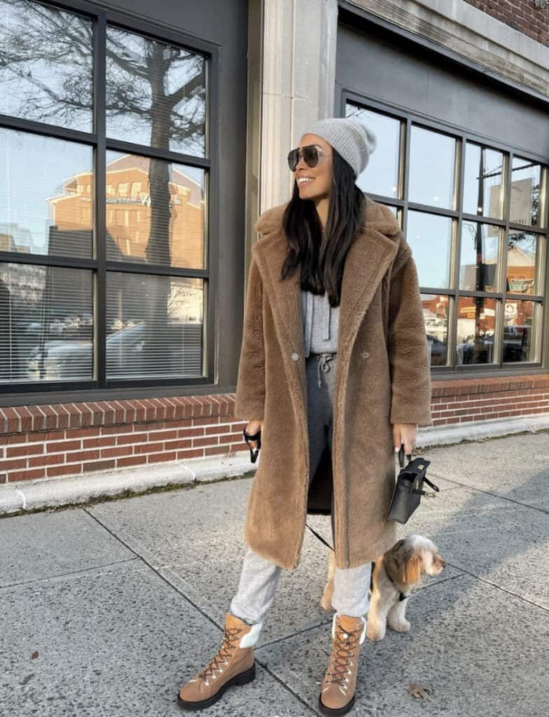 16+ Chic Cozy Outfits That You Can Easily Wear On The Go!