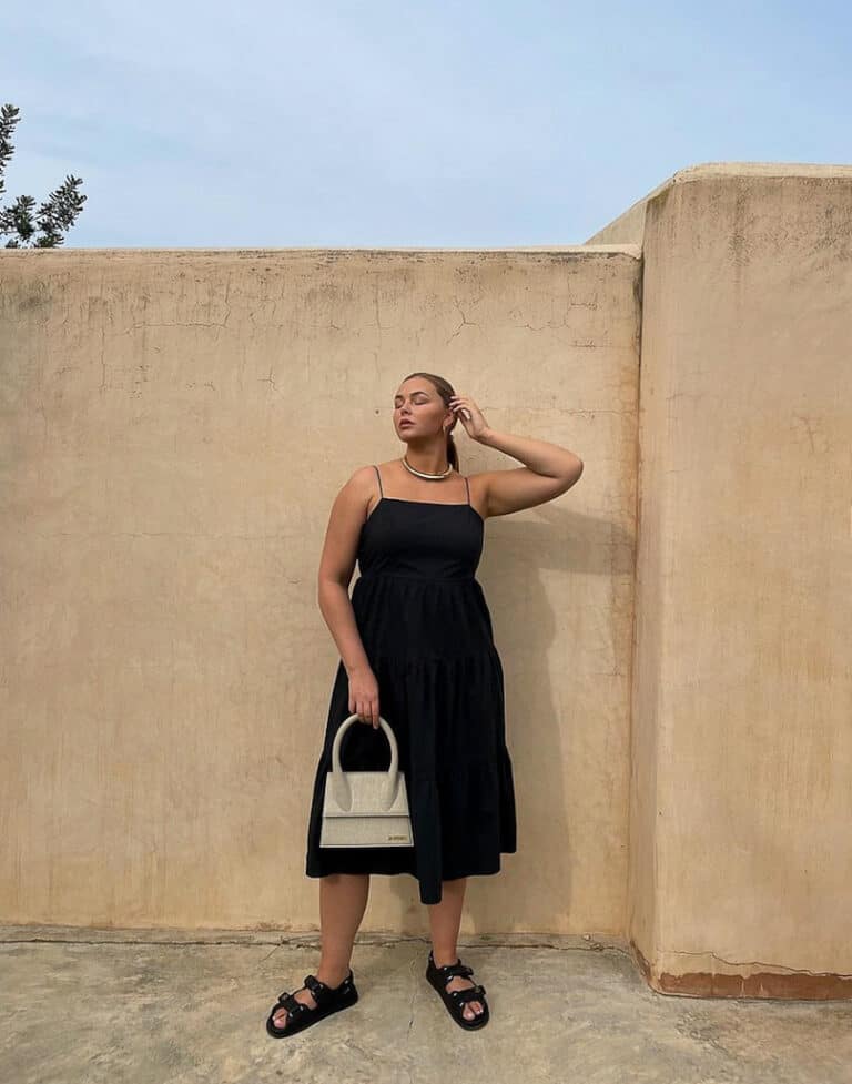 14+ Chic Desert Outfit Ideas For Your Next Desert Getaway