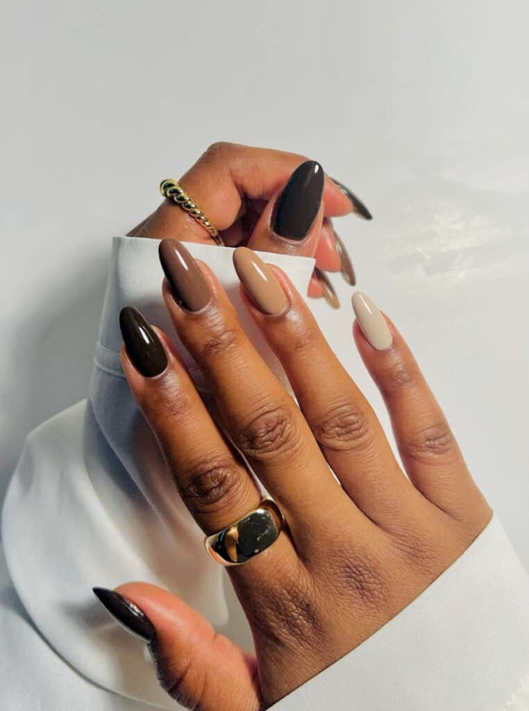 21+ Chic Neutral Nails For A Classy, Minimal Aesthetic [2024]