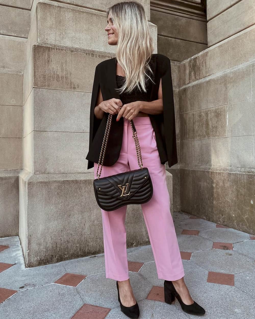 Pastel Pink Pants + Soft Stripes for Summer - Lauren Schwaiger