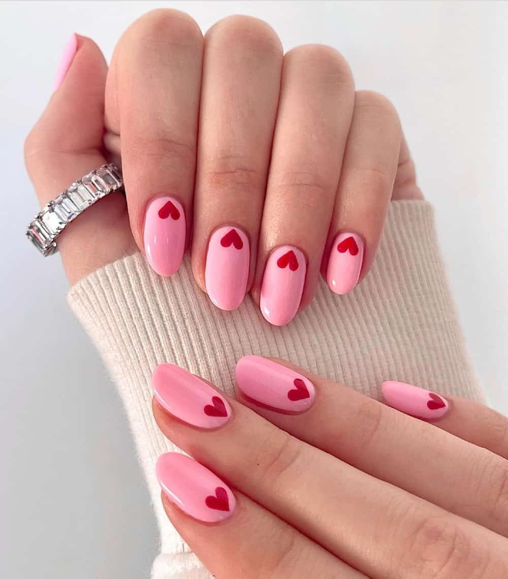 21+ Pink and Red Nails For A Flirty Vibe (w/ Valentine's Day Nails)