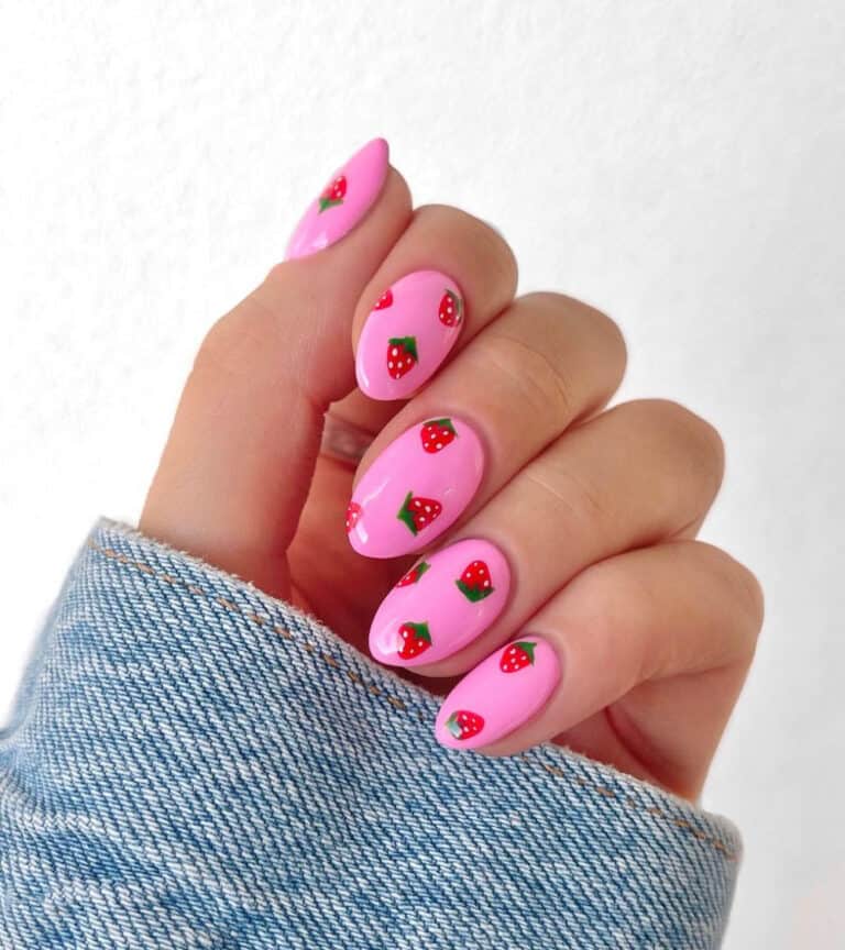 21+ Pink and Red Nails For A Flirty Vibe (w/ Valentine's Day Nails)