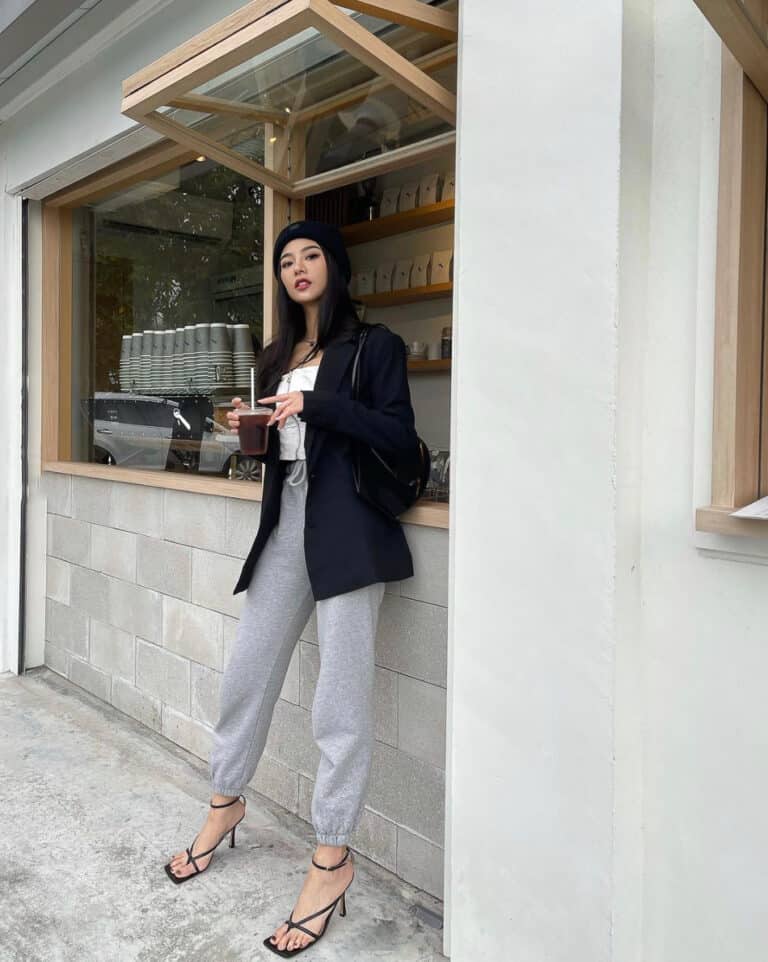 11+ Chic Grey Sweatpants Outfit Ideas To Copy This Year