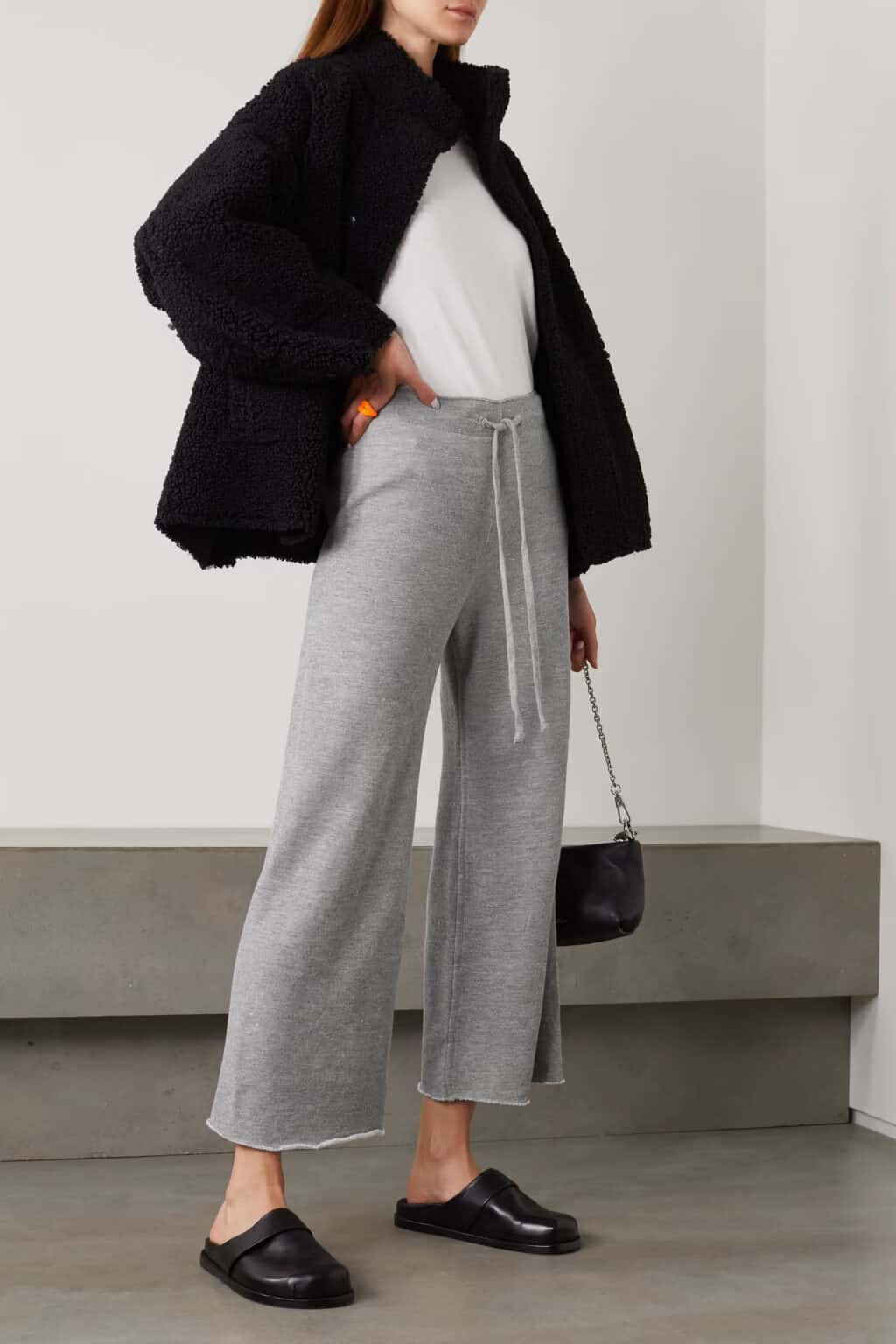 11+ Chic Grey Sweatpants Outfit Ideas To Copy in 2023