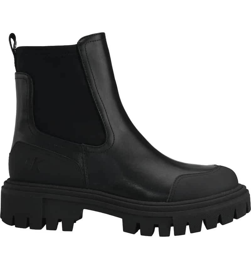 image of a black lug boot with rubber tread sole