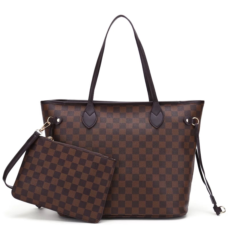 image of a large brown checkered tote bag with a matching wristlet that is a dupe of the LV Neverfull tote
