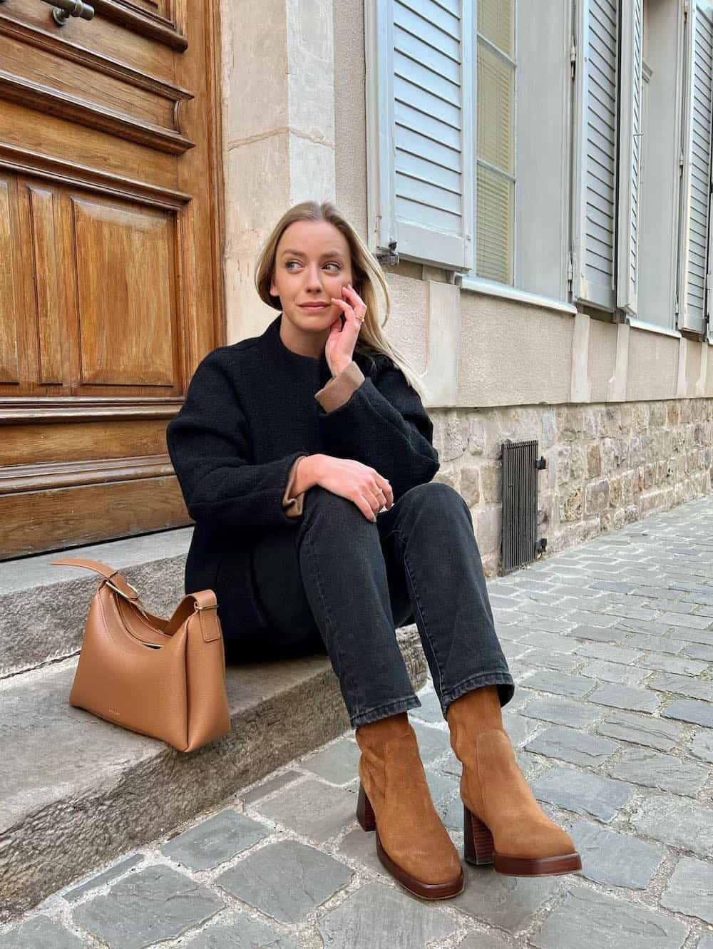 Black outfit outlet with brown boots