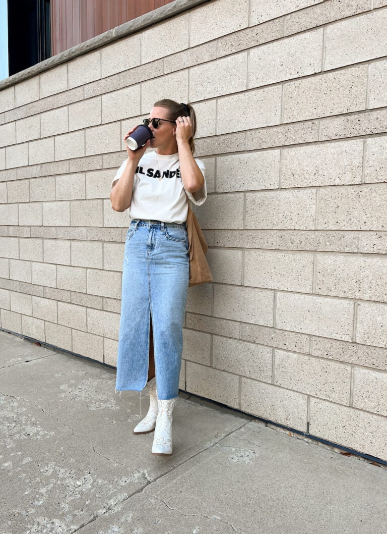 17+ Chic Long Denim Skirt Outfits Making Me Love This Trend!