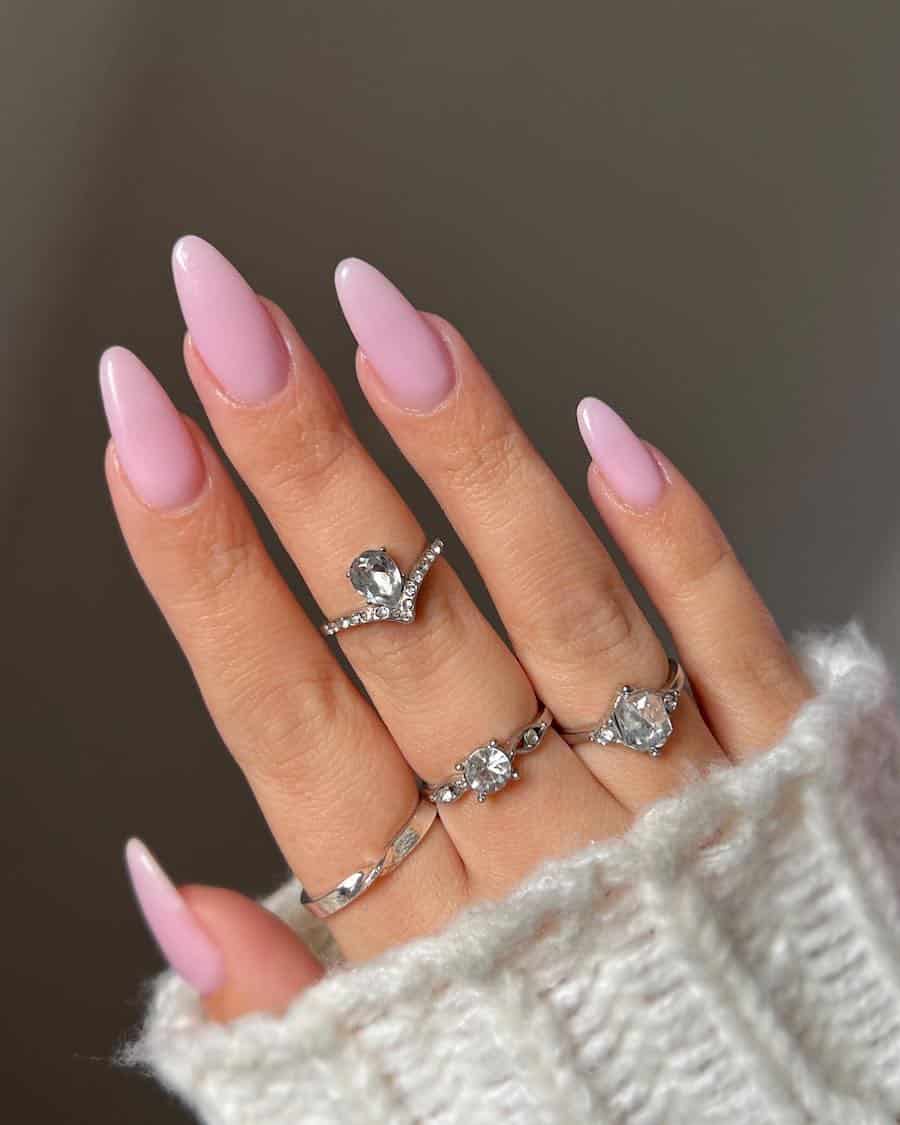 Long nude pink almond nails