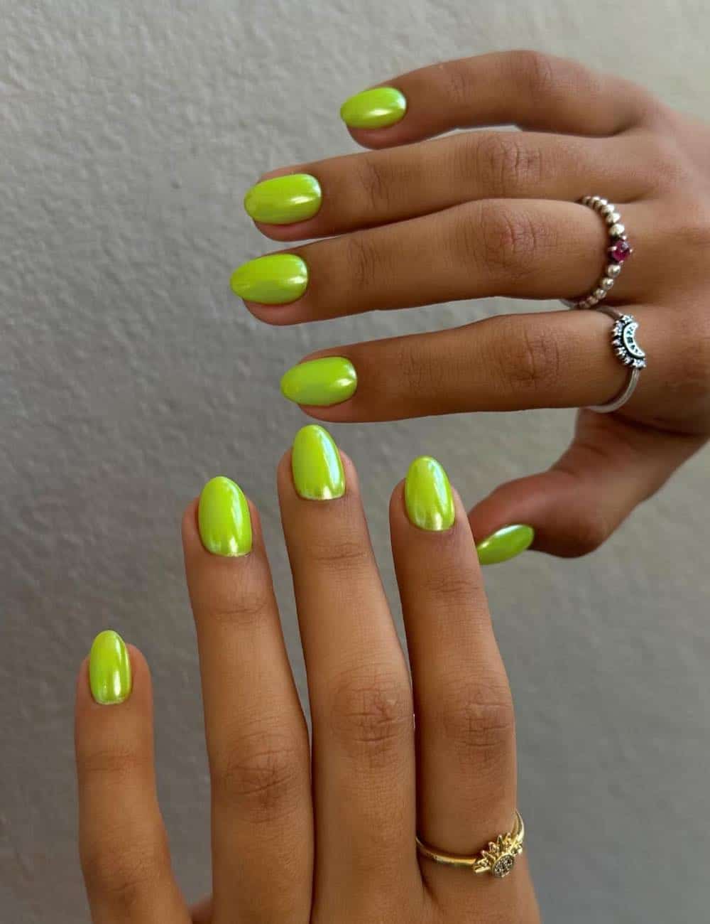 short round lime green chrome nails