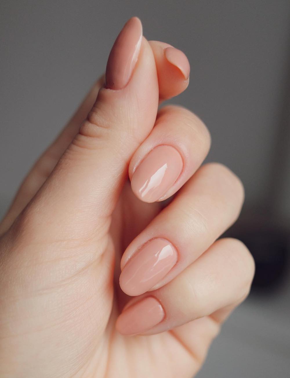 short round nude nails