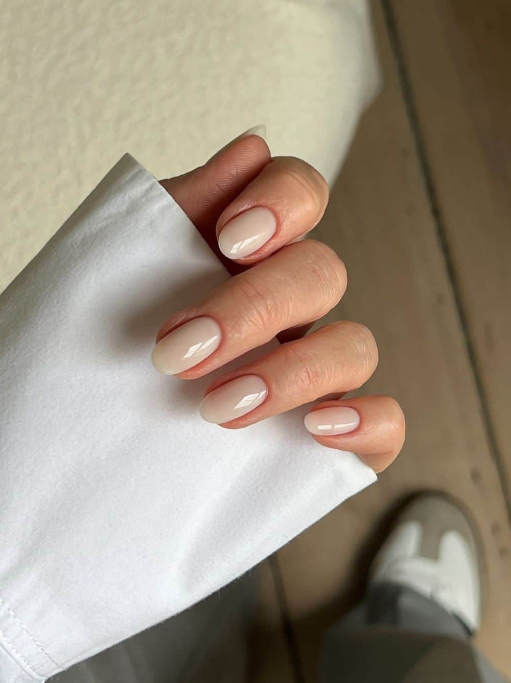 milky beige round nails